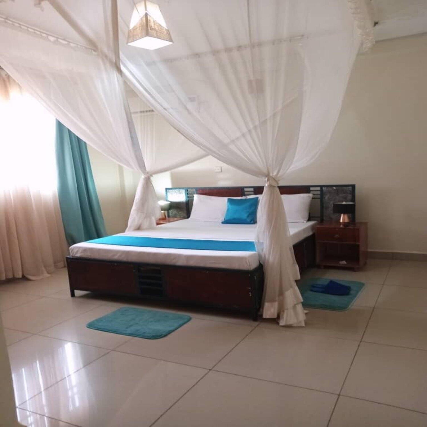 The Abode Apartments Lake View & Breakfast Suite Near Beach Entebbe Exteriör bild
