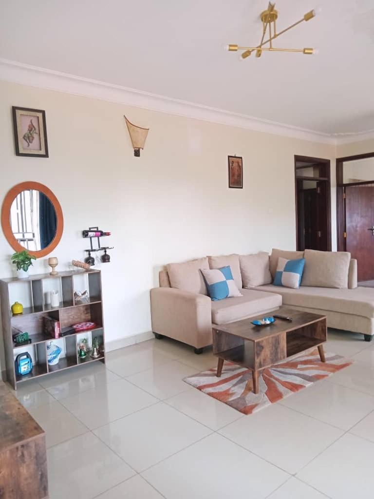 The Abode Apartments Lake View & Breakfast Suite Near Beach Entebbe Exteriör bild