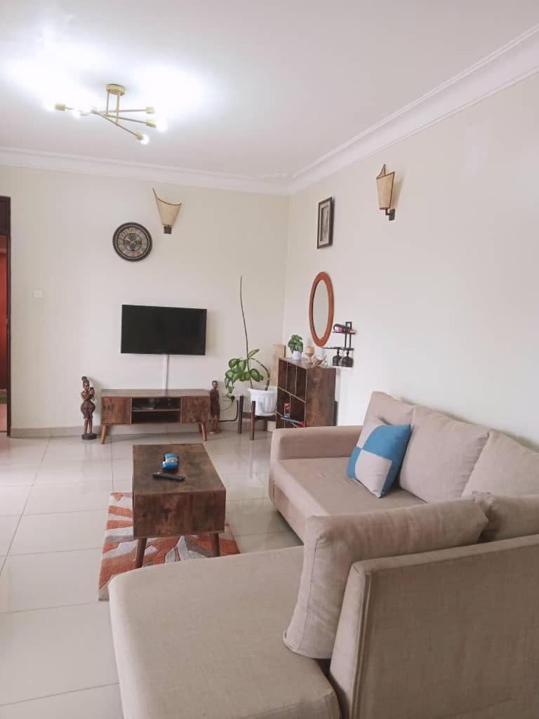 The Abode Apartments Lake View & Breakfast Suite Near Beach Entebbe Exteriör bild